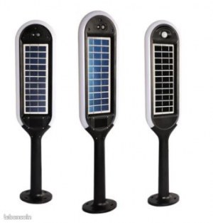 Grossiste / déstockage matériel éclairage solaire et photovoltaïque NEUF idéal revente...