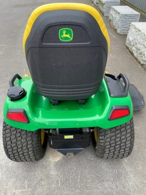 John Deere X590