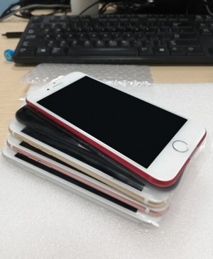 Vente en gros - iPhone bon marché d'occasion - un lot de modèles