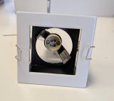 Spot carré encastré blanc/noir - 300 pces disponibles