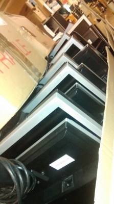 Lot d’écran testé PC 17/19/22 POUCE