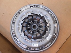 Arrivage double volant Renault 1.5DCi original