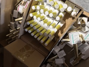 DESTOCKAGE MASSIF – PRODUITS ONGLES À PRIX CASSÉS ! JUSQU’À -90% !