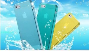 Lot Coque iPhone 4/4s 5/5s samsung s3/s4 plastique souple ultra fine 0.55mm