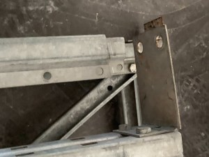 Echelles et lisses de rack à palettes