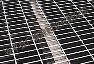 Stainless steel grating
