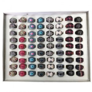 Boîte de 72 bagues acrylique