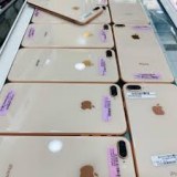 LOT IPHONE 8 PLUS / 8 / 7 PLUS EXCELLENT PRIX