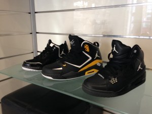 Lot de 17 paire de Jordan