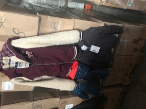 Lot de palettes de marchandises HABILLEMENT