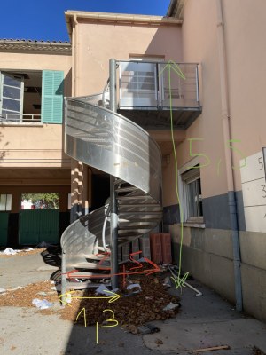 Escaliers colimacon métal