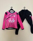 SURVÊTEMENTS ENFANTS 8-14 ANS — BLEU/NOIR — FLOCABLE — LOT À PARTIR DE 50 PIÈCES...