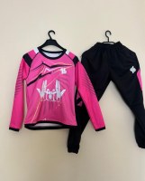 SURVÊTEMENTS ENFANTS 8-14 ANS — BLEU/NOIR — FLOCABLE — LOT À PARTIR DE 50 PIÈCES...