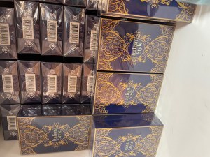 Lot de parfums, hommes, femmes, et enfants