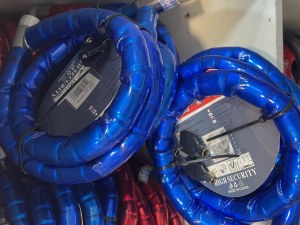 Antivols à clés, antivols à code, vélo, moto, scooter, trottinette