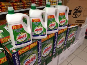 Lessive ARIEL ACTILIFT