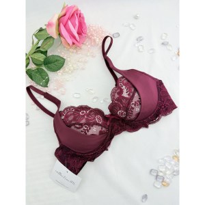 070111 Mix de soutiens-gorge femme Collection IRL