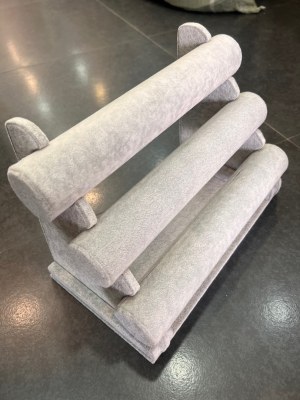 Présentoirs à bijoux, support boucles d'oreilles, bagues, bracelets