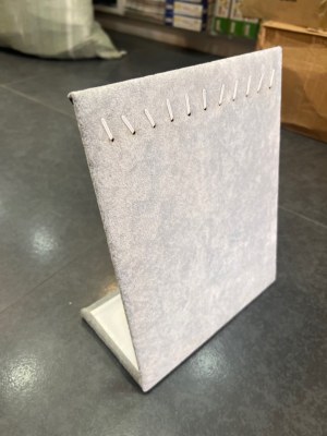 Présentoirs à bijoux, support boucles d'oreilles, bagues, bracelets