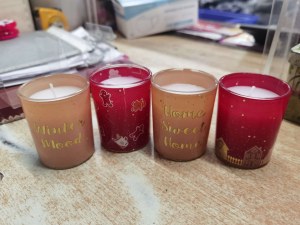 Petite bougie en pot - Motifs Noël