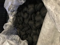 Boulets de charbon de bois