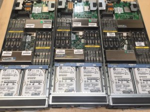 3 SERVEURS LAME PROLIANT BL460C SERIES G7 BLADE 3X192GO (12X16Go)