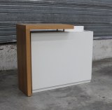 Comptoir caisse avec sur-comptoir