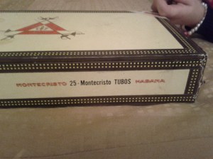 BOITE A CIGARES PLEINE
