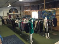 Lot d'habits 1500 pces