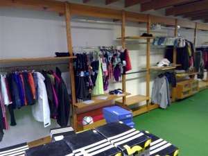 Lot de chaussure et vêtement de sport grde marque