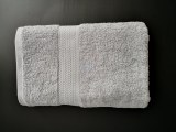 Drap de bain ou serviette de bain
