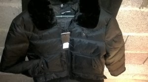 Stock de 800 vêtements de marques