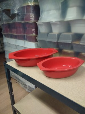 Lot de plats de cuisson, à four, en grès. Dernières palettes!!!