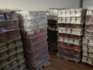 Lot de plats de cuisson, à four, en grès. Dernières palettes!!!