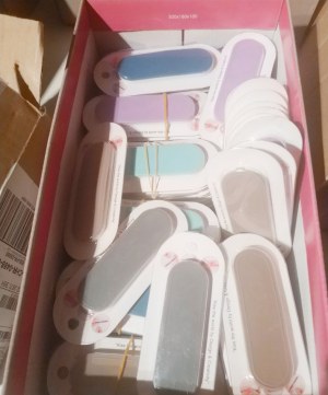 Lot accessoires Bagues téléphone , cables Iphone et USB-C, bijoux