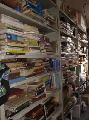 Lot de 8500 livres d'occasion