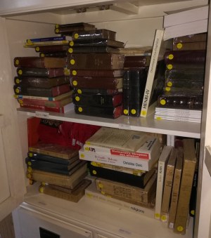 Lot de 8500 livres d'occasion