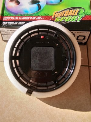 LOT des 240 BALLONS de FOOT d'intérieur aéroglisseur et lumineux