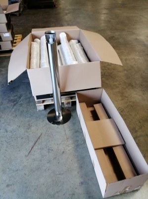 Borne de distribution de gel hydroalcoolique tout inox