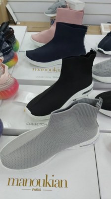 LOTS 1000 PIECES DE BASKETS DE MARQUES FEMMES