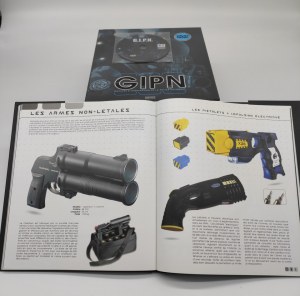 Livre sur Gipn - Les Groupes D'intervention De La Police Nationale (1 Dvd)