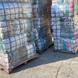 FRIPEIN STORE UNITED la balles de friperie 1er choix OUVERT AU PARTICULIER OUVERT 7J SUR 7