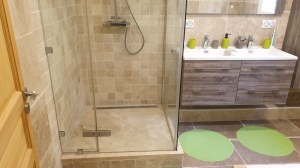 Receveur de douche en Travertin Beige