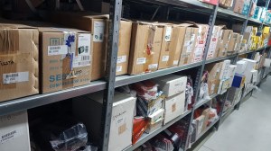 Pièces détachées neuves de voitures anciennes voir la liste de certaines ci-joint