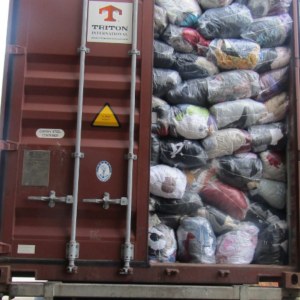 GROSSISTE ET EXPORTATEUR Afrique friperie crème été ou hiver prix discount