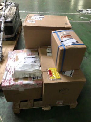 Distributeur FACOM DEWALT