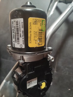 Mécanisme et moteur essuie glaces avant Renault Twingo OE : 288004574R