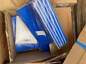 Gros lot 26 palettes fournitures scolaires de marque Clairefontaine et Pichon