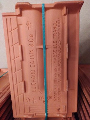 Tuile de Marseille modèle universel