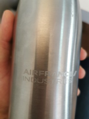 Lot de 1490 gourdes neuves isothermes en inox de 500 ml